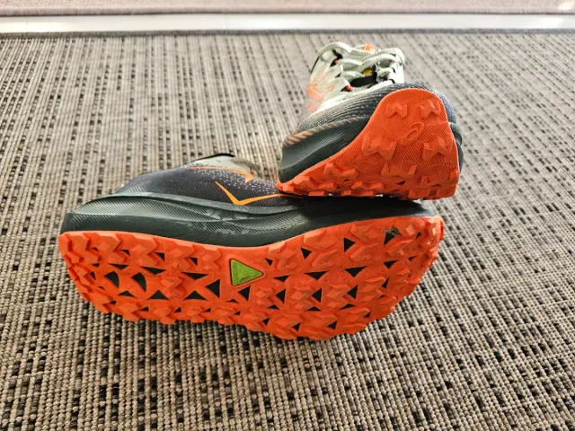 Zapatillas ASICS Trabuco Max 4