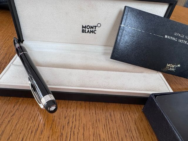 Bolígrafo y Billetera Montblanc