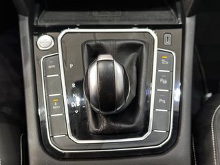 Volkswagen Passat Variant GTE 1.4 TSI e-Power 115kW + 85kW