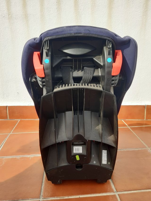 2 Sillas coche bebé. Se venden por separado tambie