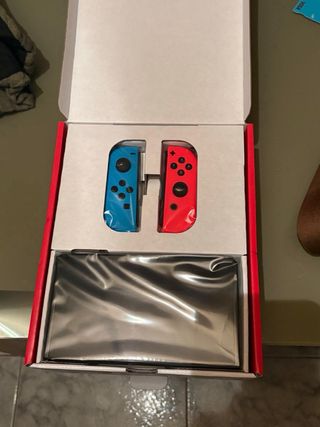 Nintendo Switch OLED sin estrenar