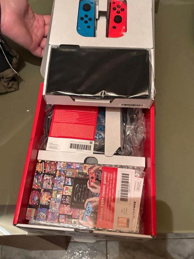 Nintendo Switch OLED sin estrenar