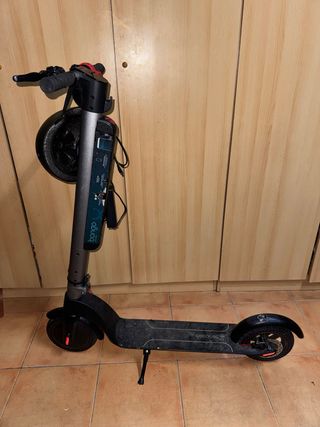 Patinete Eléctrico Cecotec Bongo