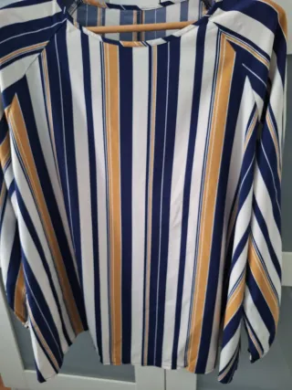 Conjunto pantalón rayas azul, hielo y mostaza.