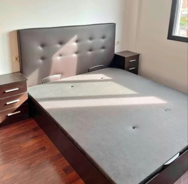 Letti / Armadi / Comodini