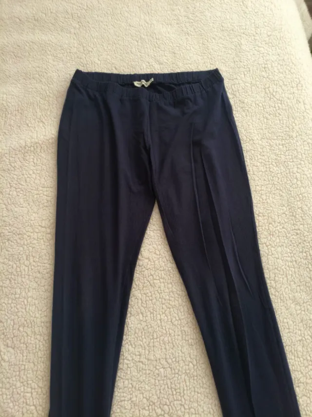 Leggings azules con botones