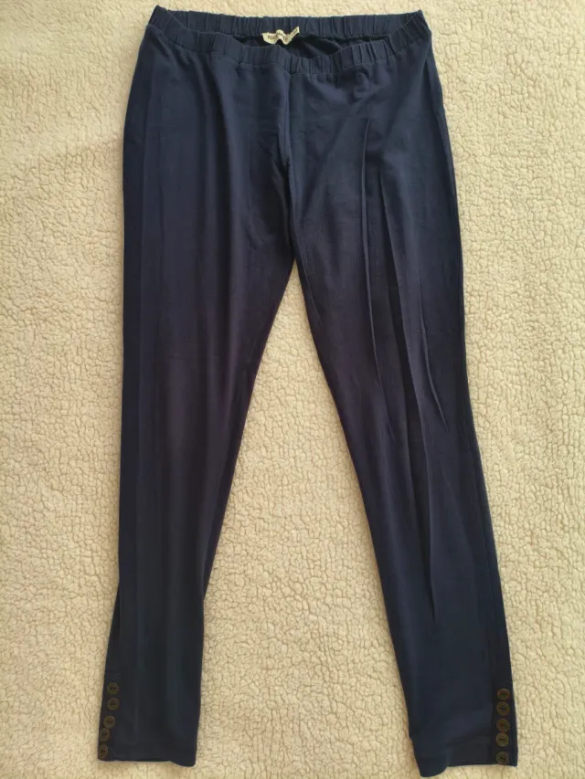 Leggings azules con botones