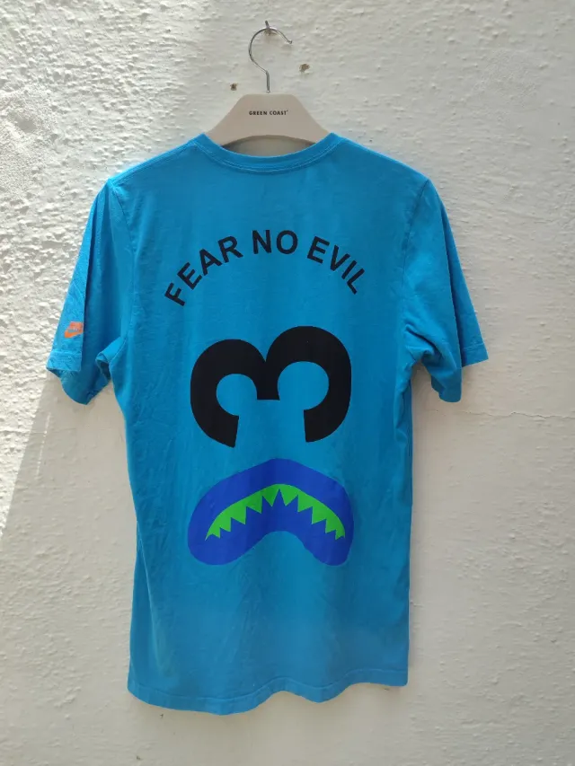 Camiseta Retro Nike x Cassette M Y2K