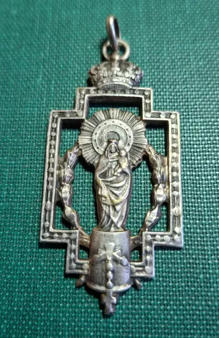 Antigua medalla de plata Legión Española