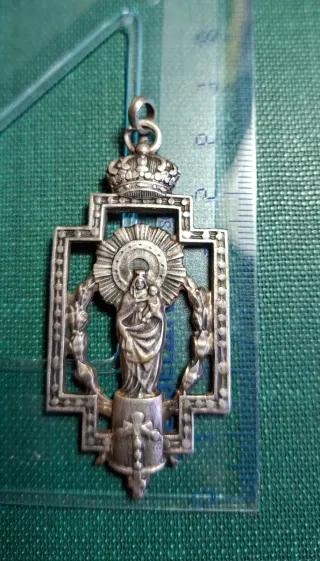 Antigua medalla de plata Legión Española