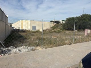 Terreno industrial en Aspe