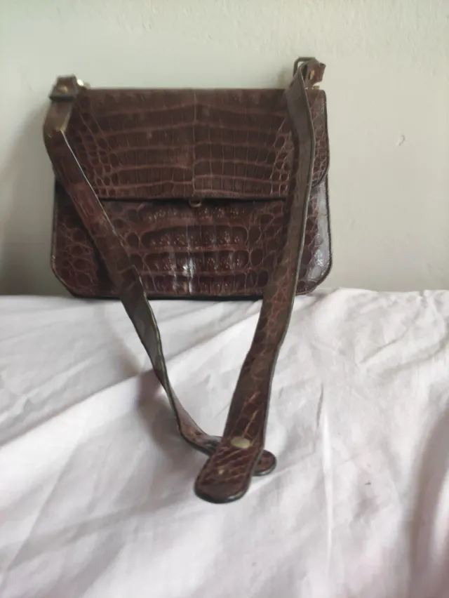 Bolso piel serpiente peletería marrón