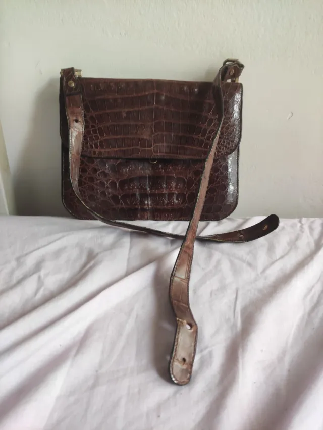 Bolso piel serpiente peletería marrón