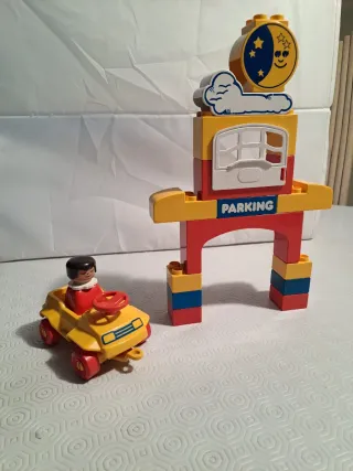 Tente Elephant  0244. Parking con Coche y Figura.