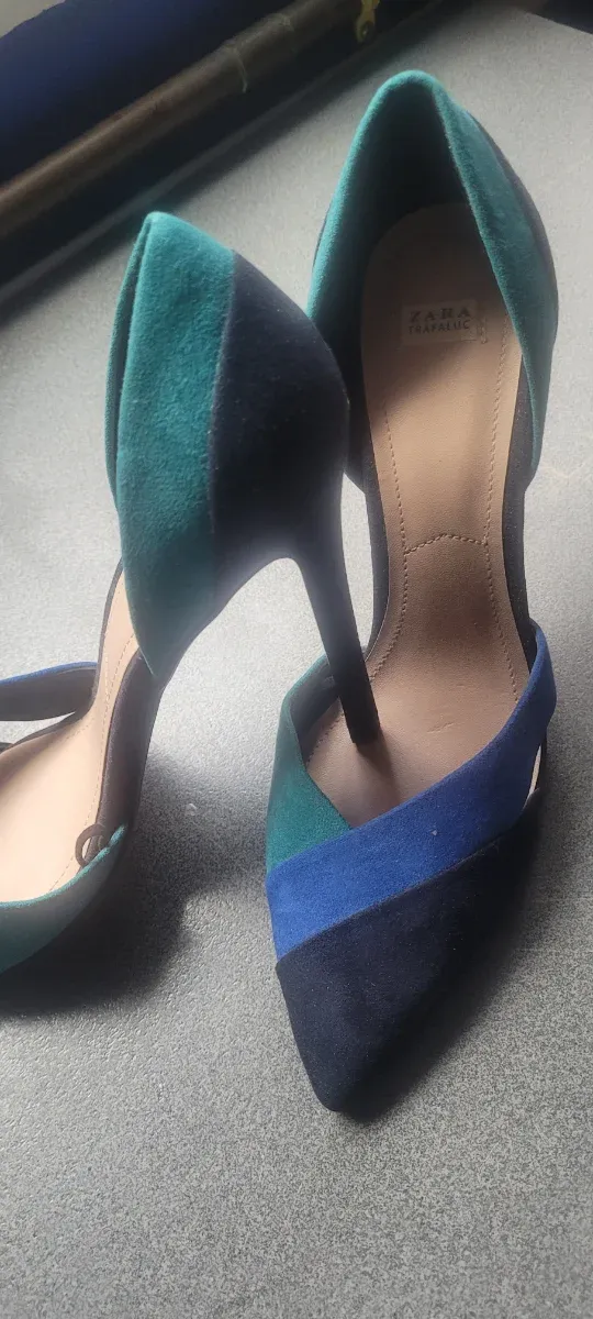 Zapatos Zara Tacon Azul y Verde
