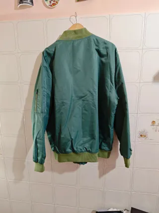 Bomber modello aviatore verde