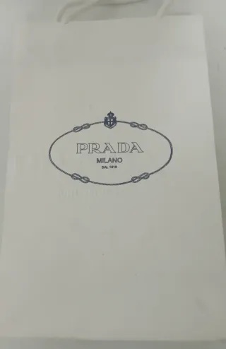 Bolsas de papel Prada