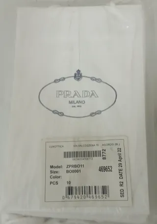 Bolsas de papel Prada