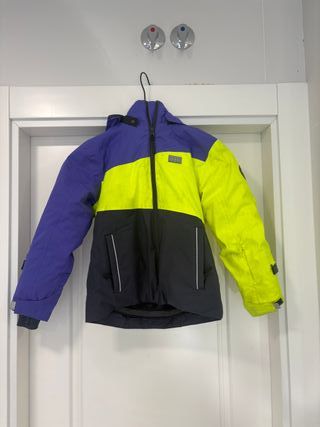 Abrigo infantil Sky  Marca Lego talla 8, 128 cm