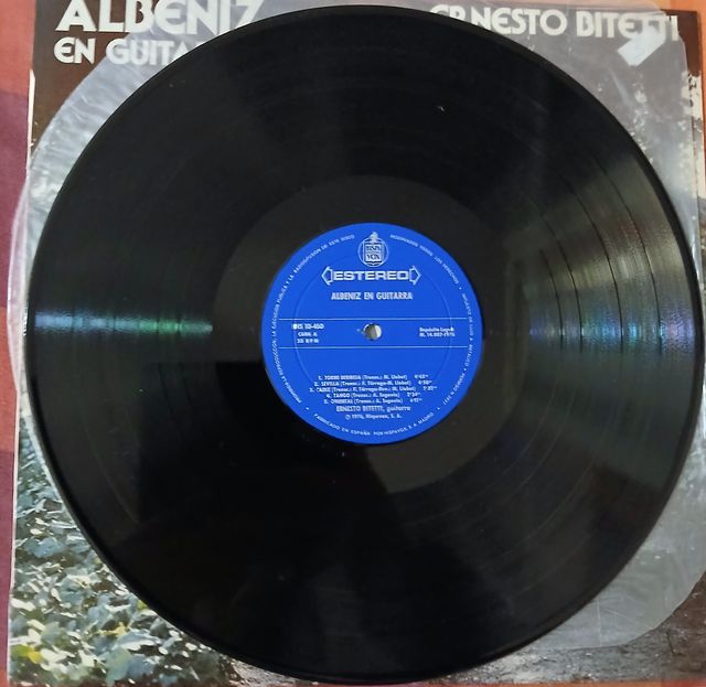 Ernesto Bitetti Albéniz en Guitarra Hispavox
