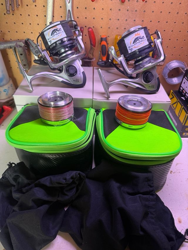 Cañas de pescar y carretes