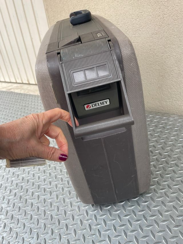 Valigia rigida grigia