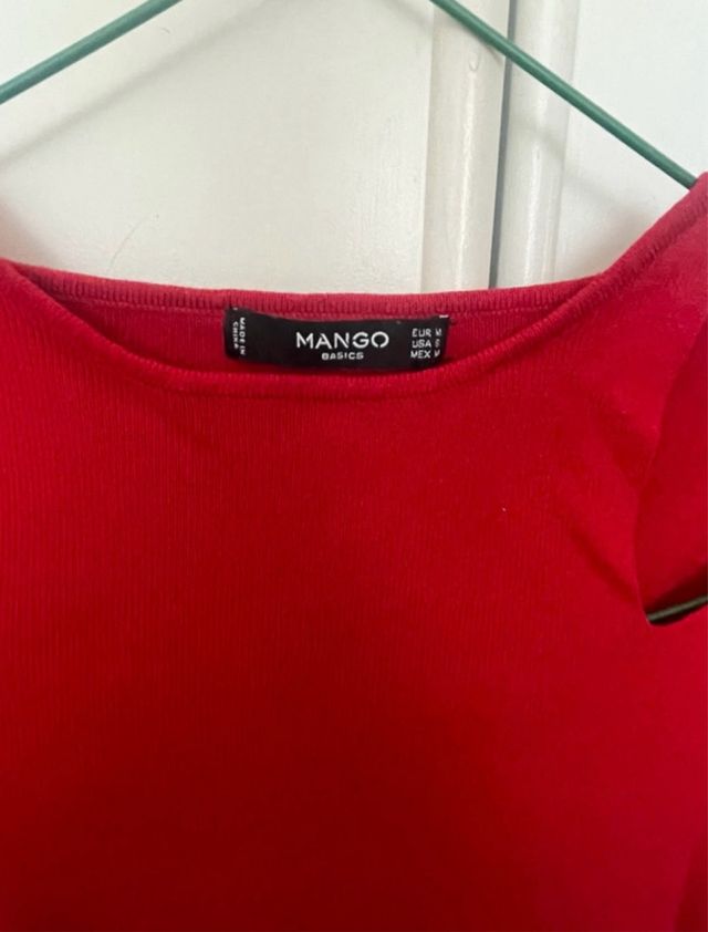 Mango Top Rojo Hombros Descubiertos