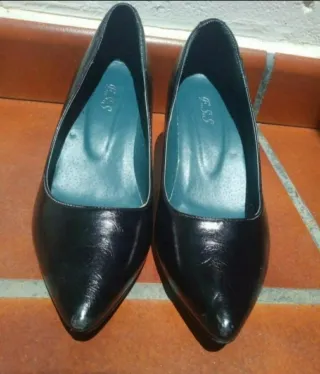 Zapatos de tacón negros