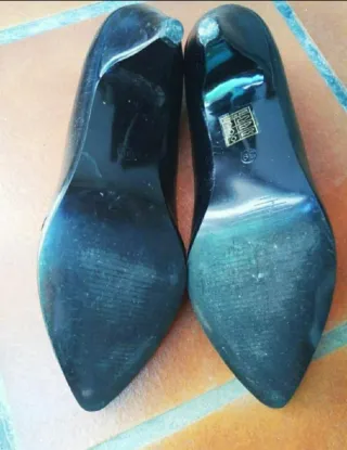 Zapatos de tacón negros