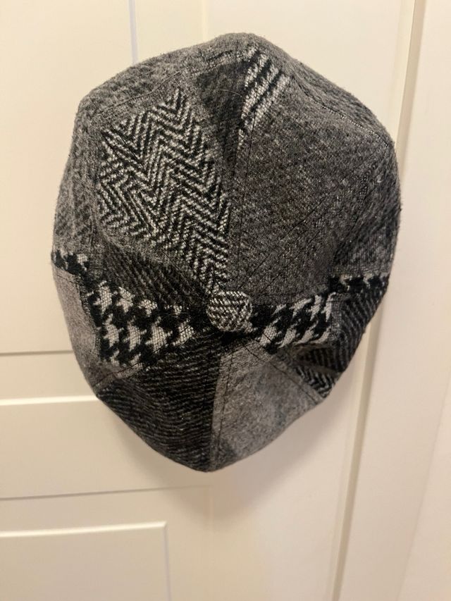 Berretto uomo patchwork grigio e nero mis 56