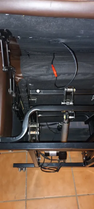 Sillón relax-masaje Cecotec piel sintética marrón