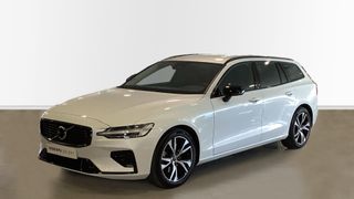 Volvo V60 B4 PLUS DARK 02/2025