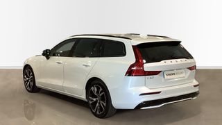 Volvo V60 B4 PLUS DARK 02/2025