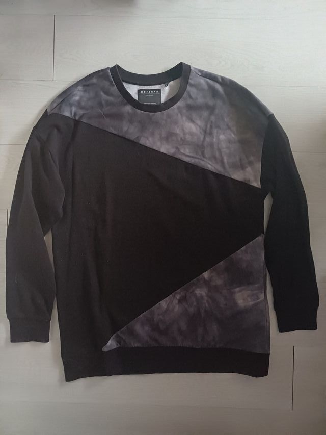 Sudadera Bershka Negra y Gris