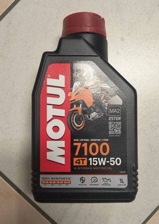 Olio Motul 7100 15W-50 4T MA2 Sintetico 1L