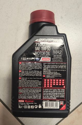 Olio Motul 7100 15W-50 4T MA2 Sintetico 1L