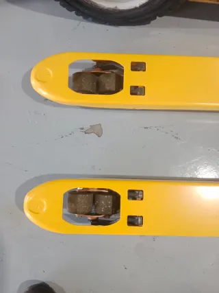 Transpaleta manual Jungheinrich