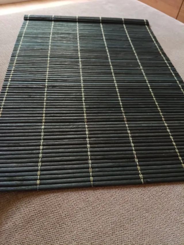 Tapete de bambú para sushi negro
