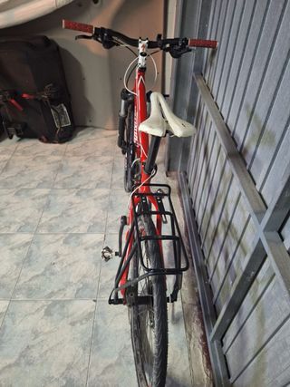 Bicicleta Montaña Specialized Rockhopper. Talla M