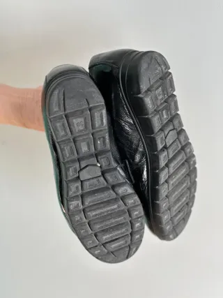 Zapatos Jordana Negros con Cadena