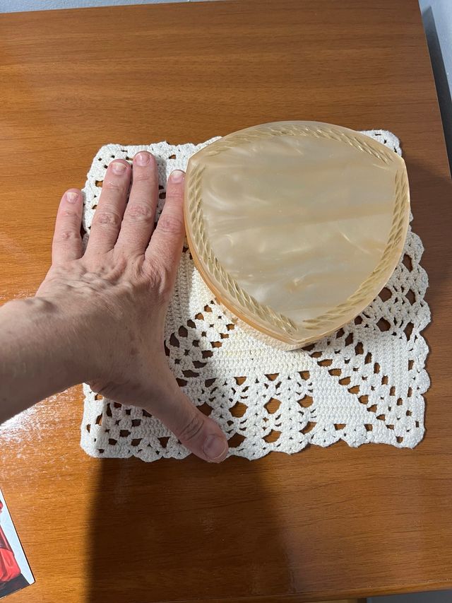 Joyero vintage y tapete crochet