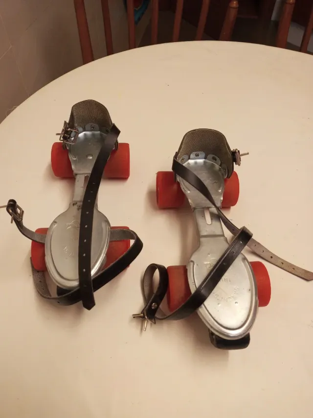 Patines de ruedas vintage. Talla 37 y 38