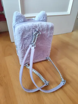 Mochila gatito peluche con casa por dentro