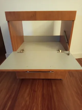 Mueble de baño de madera