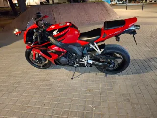 HONDA CBR 1000RR FIREBLADE 180CV