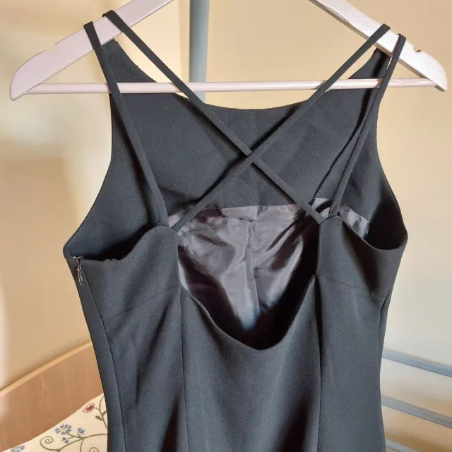 Vestido largo negro tirantes cruzados