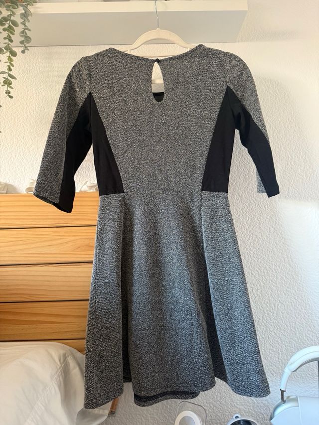 Vestido manga francesa gris y negro