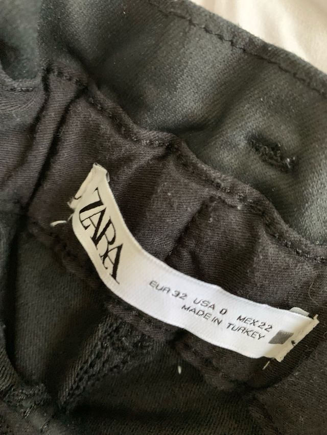 pantalon de Zara