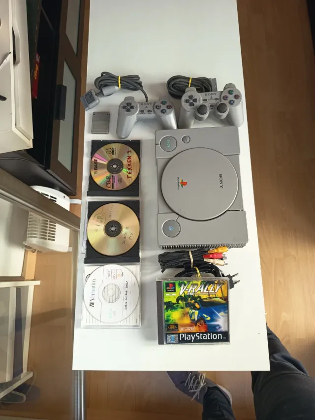Consola PlayStation 1  Completa + juegos