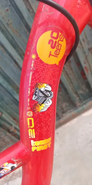 Bicicleta infantil 20 roja